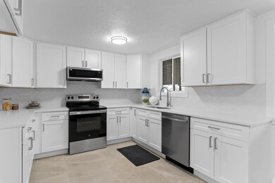 7149 S Camelot Way, West Jordan, UT 84084 - photo 6