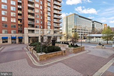 The Eclipse unit 414W, Arlington, VA 22202 - photo 2