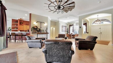 Living Area(2)