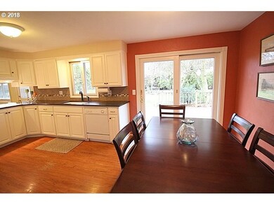 1094 President St, Eugene, OR 97401 - photo 5