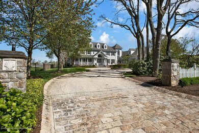 11 Mohawk Ave Oceanport NJ-large-001-068