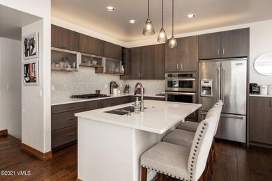 rocking_horse_c3_interior_kitchen_b
