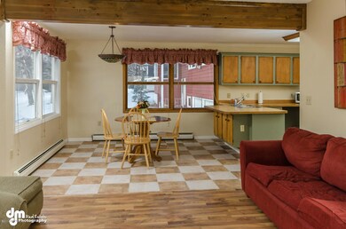 7427 Hennings Way Anchorage AK-large-018