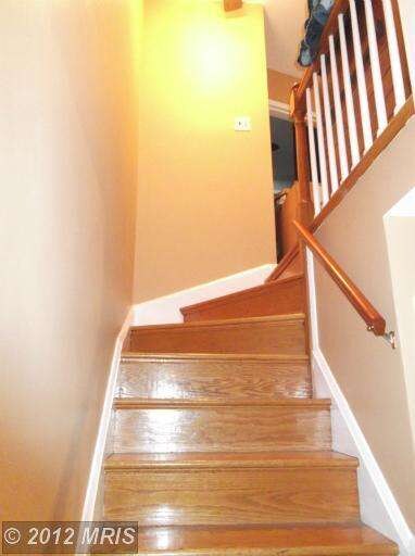 426 Westshire Dr, Catonsville, MD 21228 - photo 4