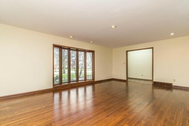 389 Northview Dr, Columbus, OH 43209 - photo 7