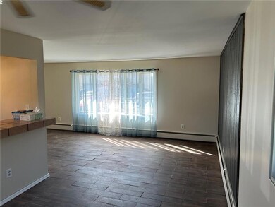 Dining/Living room
