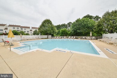 46934 Courtyard Square unit 301, Sterling, VA 20164 - photo 2