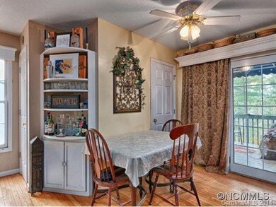 87 Forest Lake Dr, Asheville, NC 28803 - photo 5