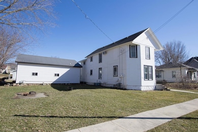 507 King St, Fayette, IA 52142 - photo 2