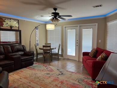 730 E Mather St unit K-203, New Braunfels, TX 78130 - photo 3