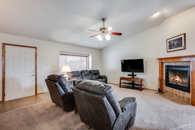 1733 N Mcrae Ct, Goddard, KS 67052 - photo 4