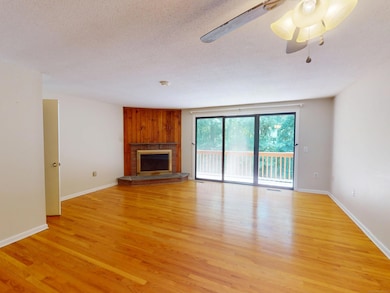 32 Upper Pattagansett Rd unit 8, East Lyme, CT 06333 - photo 2