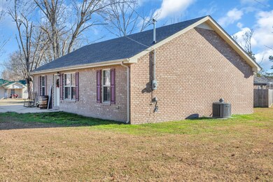 635 Lynchburg Rd, Manchester, TN 37355 - photo 2