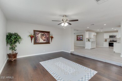 FRONTROOM