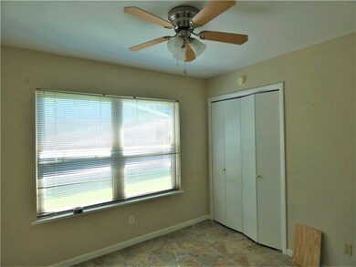 903 E Randall St, Beeville, TX 78102 - photo 6