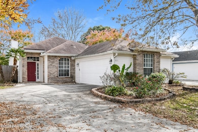 3835 Union Pacific Dr W, Jacksonville, FL 32246 - photo 2