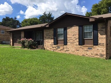 333 Maplewood Dr, Shelbyville, TN 37160 - photo 2