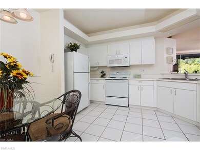 Eat in Kitchen With Newer Microwave & Dishwasher