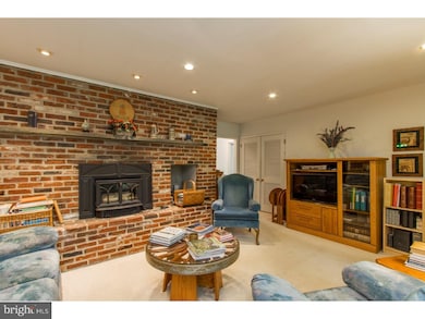 204 Dogwood Ln, Wallingford, PA 19086 - photo 5