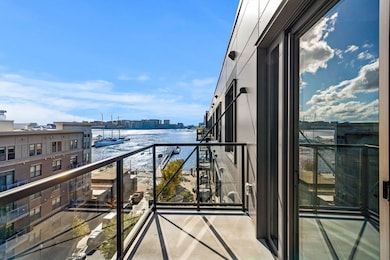 Slip45 unit 601, Boston, MA 02128 - photo 2