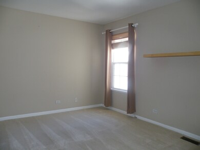 1059 Viewpoint Dr, Lake In the Hills, IL 60156 - photo 7