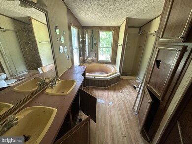 1654 Harris Creek Rd, Louisa, VA 23093 - photo 7