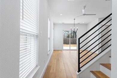 5706 Balbo St unit E, Houston, TX 77091 - photo 4