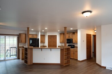 116 Autumn St, Aliquippa, PA 15001 - photo 4