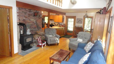 5b Living Rm