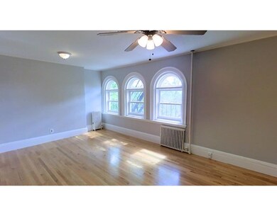 334 Tappan St unit 4, Brookline, MA 02445 - photo 3