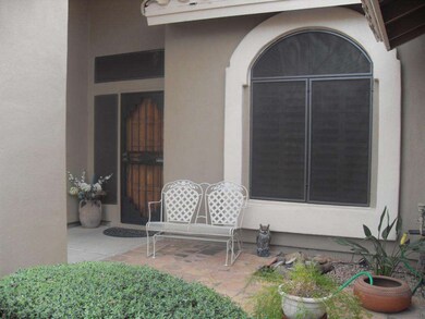 Entry/Courtyard