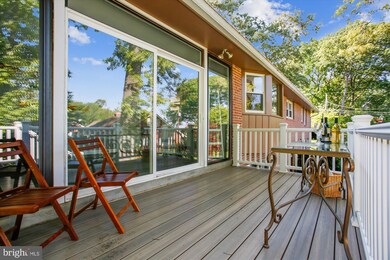 7111 Burtonwood Dr, Alexandria, VA 22307 - photo 3