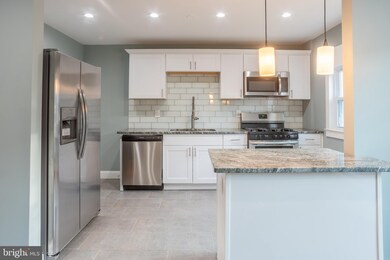 8644 Oak Rd, Parkville, MD 21234 - photo 3