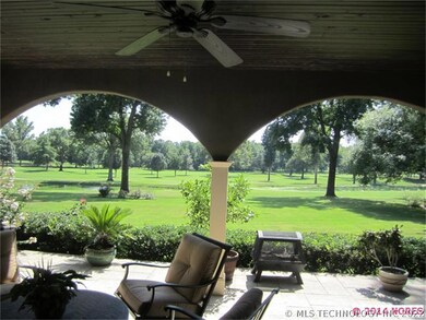 Yes, this is the beautiful view you will have whil