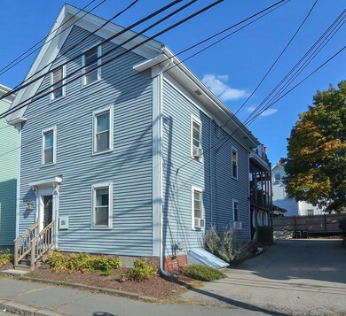 151 Park St unit 1, Beverly, MA 01915 - photo 2