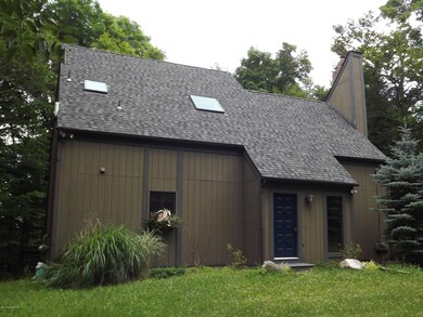 1111 Skyline Ct, Canadensis, PA 18325 - photo 3