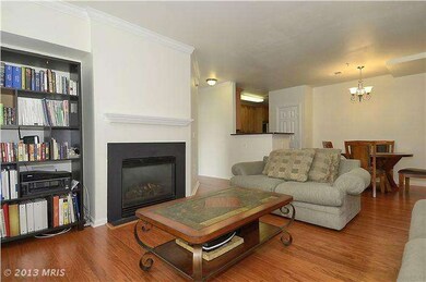 13068 Marcey Creek Rd, Herndon, VA 20171 - photo 6