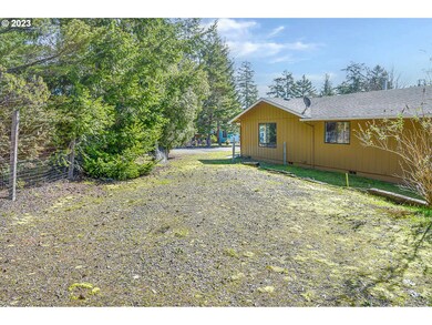 2025 W Park Dr, Florence, OR 97439 - photo 6