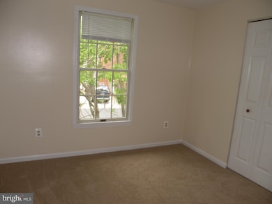 7 Mosby Ct unit E, Round Hill, VA 20141 - photo 3