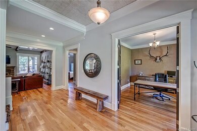 Great size home office with crown molding
