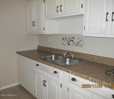 6504 Lucente Dr, Jacksonville, FL 32210 - photo 4