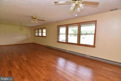 26299 Abigail Ln, Mechanicsville, MD 20659 - photo 3