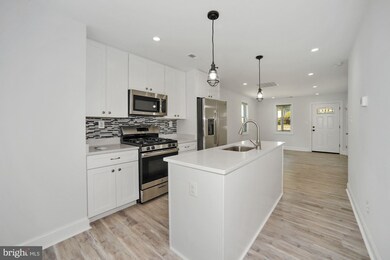 912 Larchmont Ave, Capitol Heights, MD 20743 - photo 4