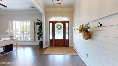 22-web-or-mls-203-W-Promenade-Ln-Hampste
