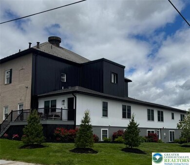 202 Center St unit 5, Stockertown, PA 18083 - photo 3