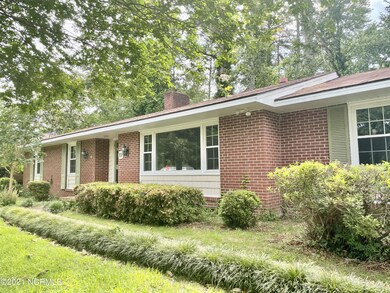 807 Vernon Dr, Jacksonville, NC 28540 - photo 4