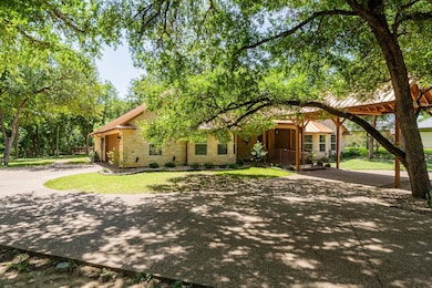 1465 Waters Edge Ln, Glen Rose, TX 76043 - photo 4