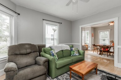 7 Living room