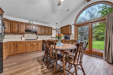 373 E Stenzil St, North Tonawanda, NY 14120 - photo 6