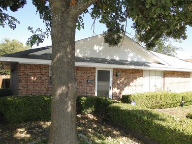 1308 N Kaufman St, Ennis, TX 75119 - photo 2